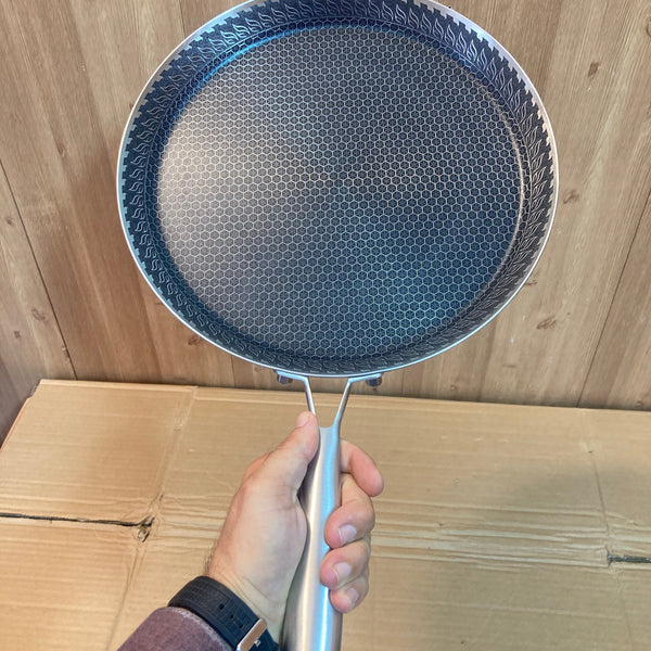 Double Laser Coated HoneyComb Flat Pizza Pan Without Lid