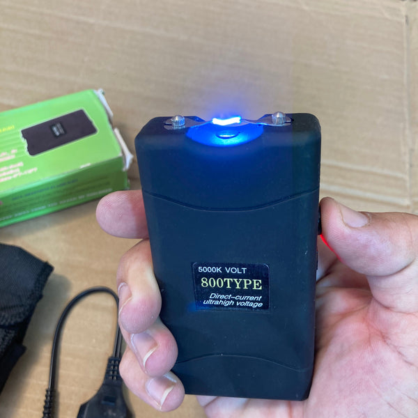 Self-Defensive Stun Gun with Flashlight – 800 Type – 5000k Volt